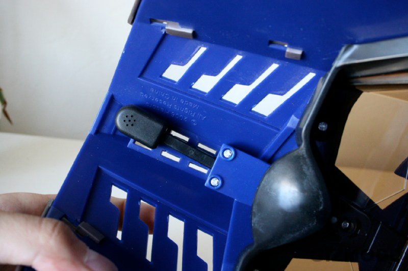 Illustration for article titled Optimus Prime Voice-Changing Helmet and Battle Blaster Review